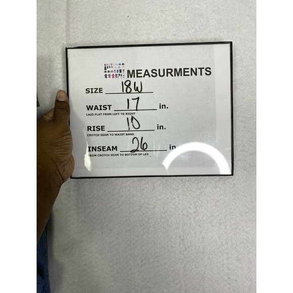 Levi's Women's Plus 711 Skinny Ankle Mid Rise Slim - Picture 11 of 12